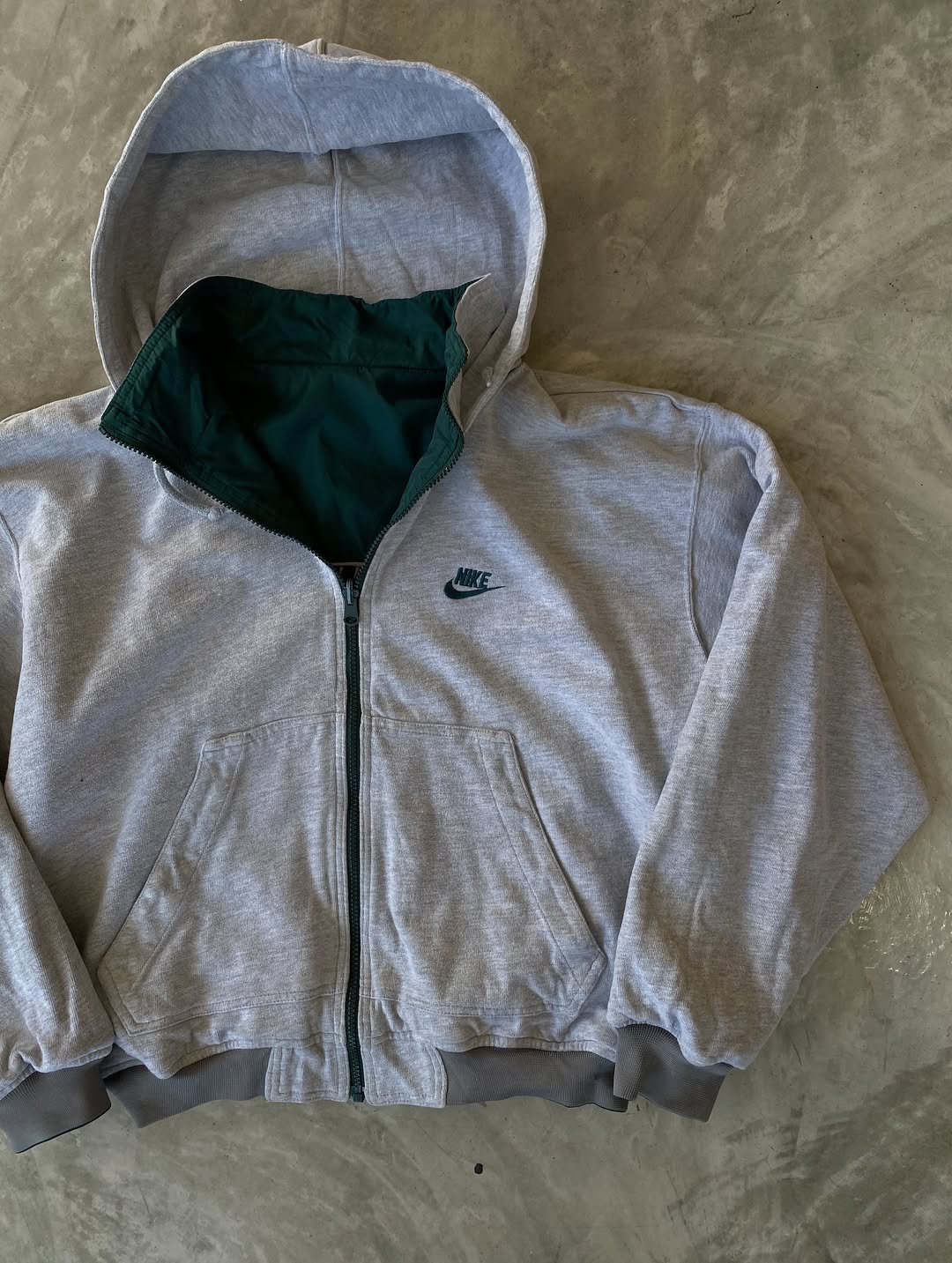 UNISEX VINTAGE NKE REVERSIBLE BOMBER JACKET