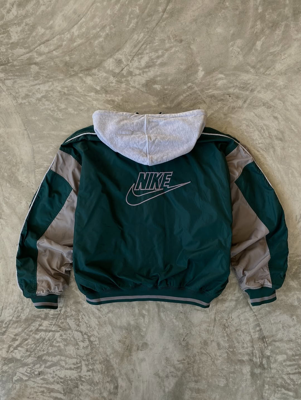 UNISEX VINTAGE NKE REVERSIBLE BOMBER JACKET